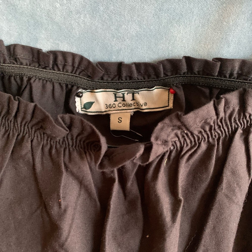 HT 360‎ Collectible Black Women's Top layer ruffle crop. Size S - Picture 5 of 5